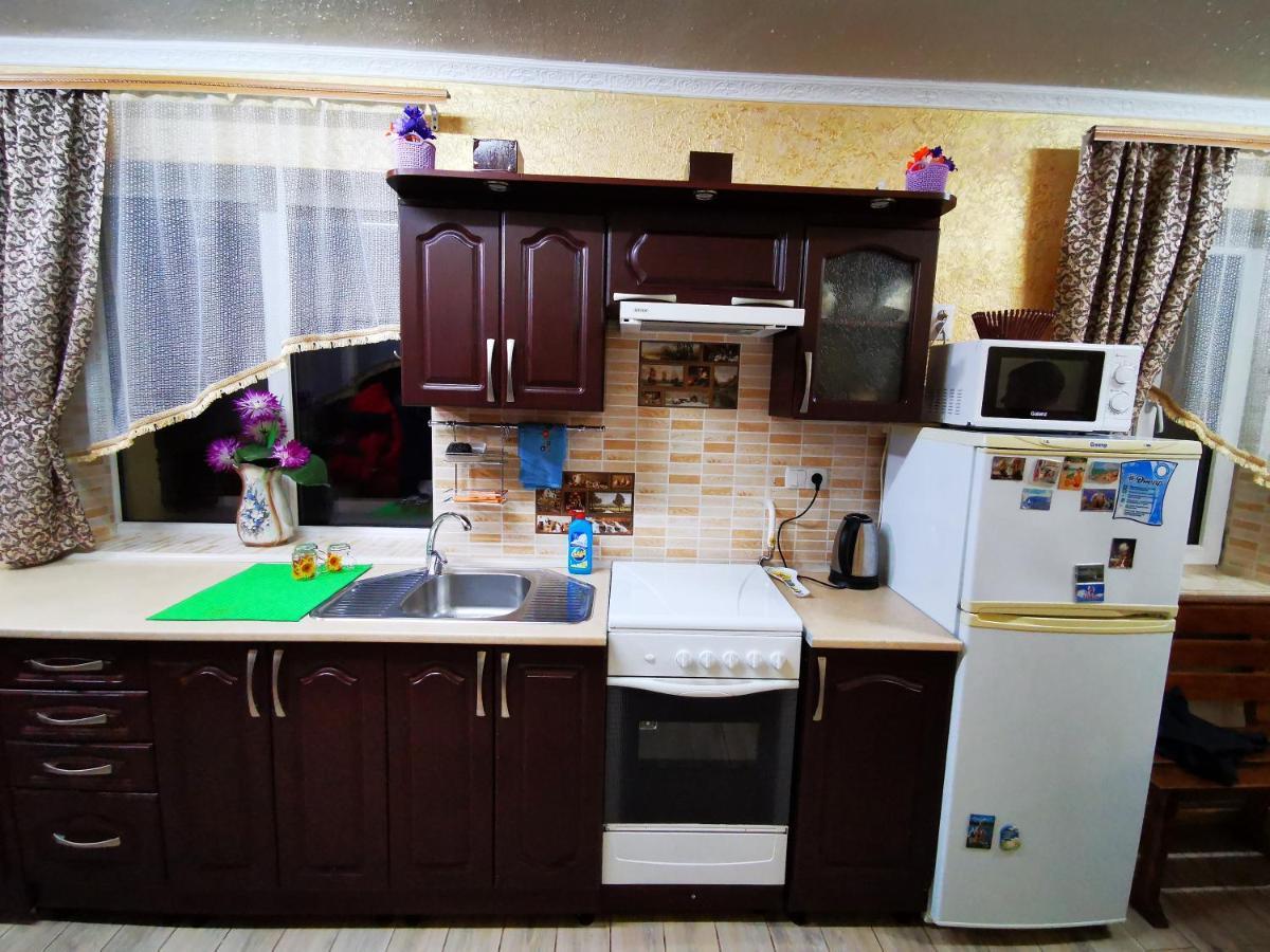 Міні Квартал Hotel Yahotyn Екстериор снимка