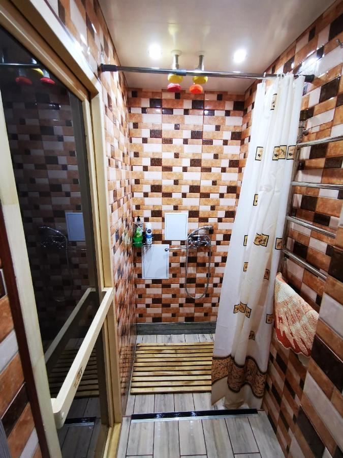 Міні Квартал Hotel Yahotyn Екстериор снимка